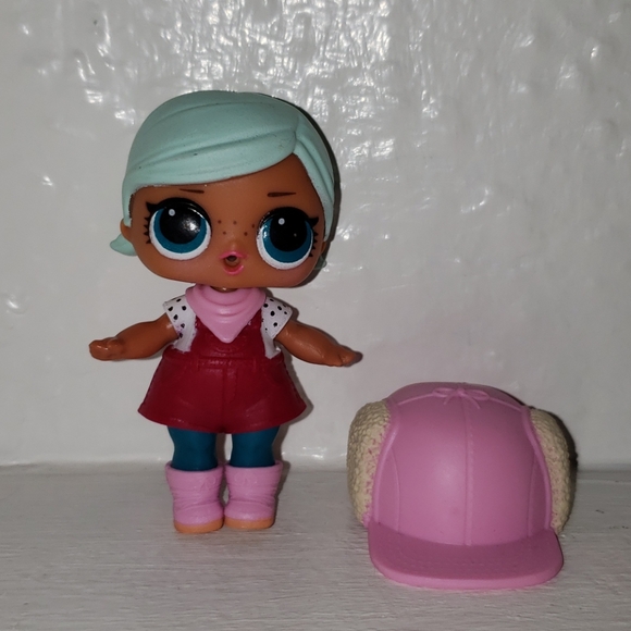 L.O.L. Doll Series 2 "BRRR B.B" - Picture 2 of 3